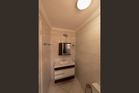 Apartamento à venda com 68m², 2 quartos e 2 vagasBanheiro da Suíte 