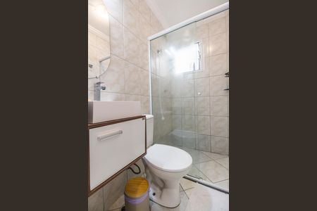 Apartamento à venda com 68m², 2 quartos e 2 vagas Apartamento à venda com 68m², 2 quartos e 2 vagasBanheiro social