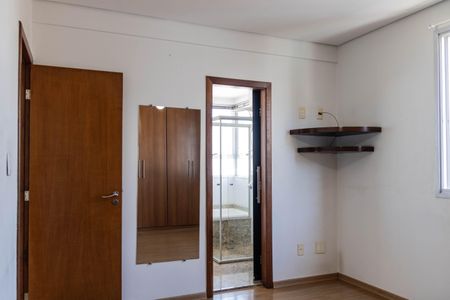 Apartamento à venda com 160m², 4 quartos e 4 vagasSuíte