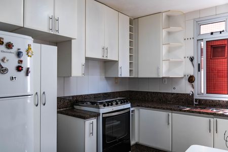 Apartamento à venda com 160m², 4 quartos e 4 vagasCozinha