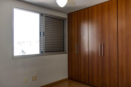 Apartamento à venda com 160m², 4 quartos e 4 vagasQuarto 1