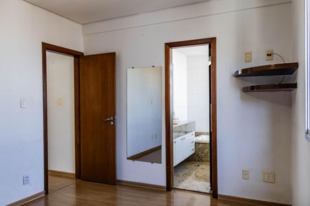Apartamento à venda com 160m², 4 quartos e 4 vagasSuíte