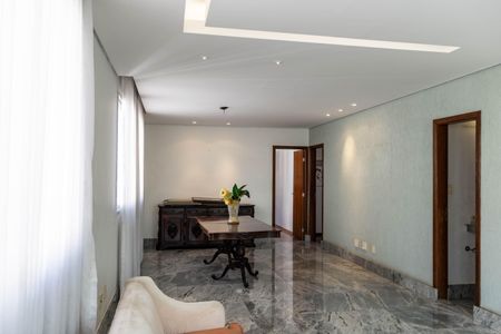 Apartamento à venda com 160m², 4 quartos e 4 vagasSala