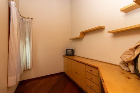 Casa para alugar com 550m², 3 quartos e 10 vagasEscritório