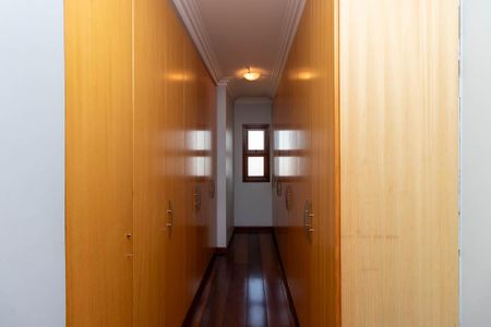 Casa para alugar com 550m², 3 quartos e 10 vagasCloset da suíte 1