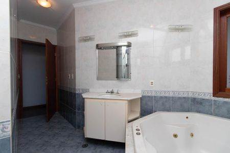 Casa para alugar com 550m², 3 quartos e 10 vagasBanheiro da Suíte 1