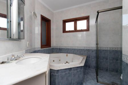 Casa para alugar com 550m², 3 quartos e 10 vagasBanheiro da Suíte 1