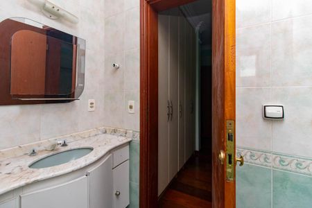 Casa para alugar com 550m², 3 quartos e 10 vagasBanheiro da Suíte 2