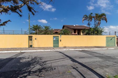 Casa para alugar com 550m², 3 quartos e 10 vagasFachada