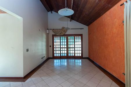 Casa para alugar com 550m², 3 quartos e 10 vagasSala