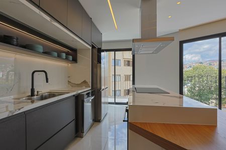 Apartamento à venda com 130m², 2 quartos e 3 vagasCozinha