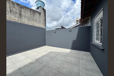 Casa para alugar com 90m², 2 quartos e 2 vagas Casa para alugar com 90m², 2 quartos e 2 vagasÁrea comum