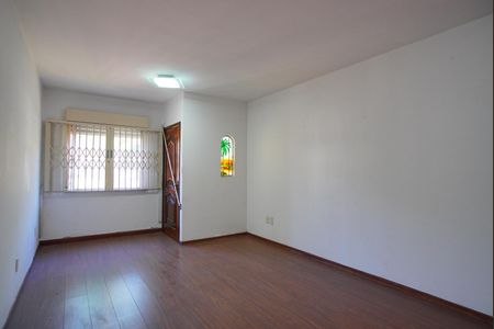 Casa à venda com 300m², 3 quartos e 3 vagasSala