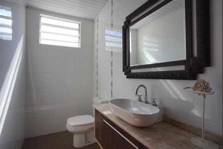 Casa à venda com 300m², 3 quartos e 3 vagasLavabo