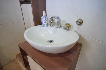 Casa à venda com 300m², 3 quartos e 3 vagasBanheiro Corredor - Segundo Andar