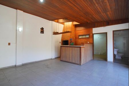 Casa à venda com 300m², 3 quartos e 3 vagasGaragem