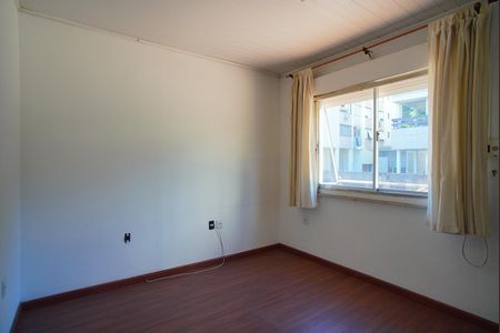 Casa à venda com 300m², 3 quartos e 3 vagasQuarto 2 - Segundo Andar