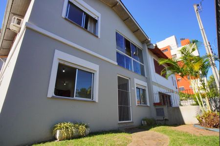 Casa à venda com 300m², 3 quartos e 3 vagasFachada