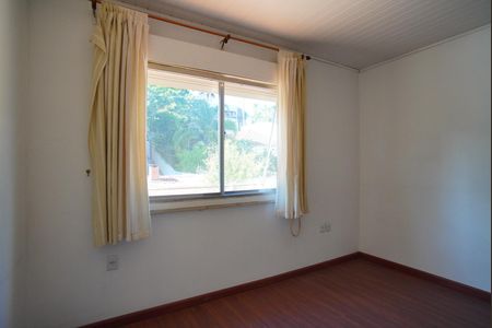 Casa à venda com 300m², 3 quartos e 3 vagasQuarto 2 - Segundo Andar