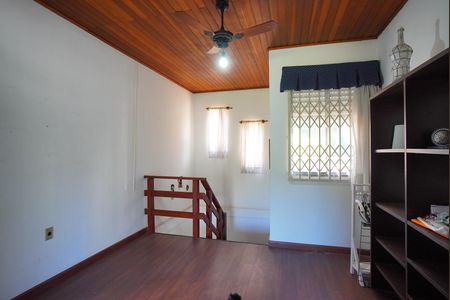 Casa à venda com 300m², 3 quartos e 3 vagasSala - Segundo Andar