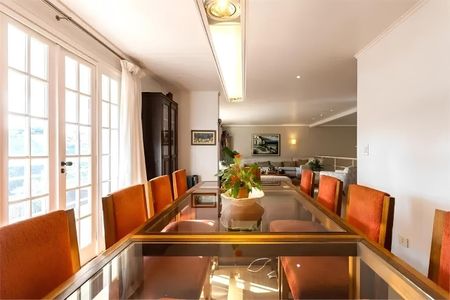 Casa à venda com 384m², 4 quartos e 3 vagas Casa à venda com 384m², 4 quartos e 3 vagasFoto 04