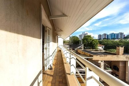 Casa à venda com 384m², 4 quartos e 3 vagas Casa à venda com 384m², 4 quartos e 3 vagasFoto 19