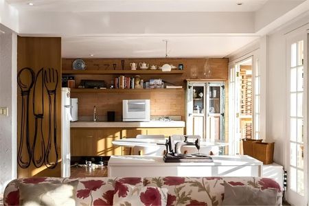 Casa à venda com 384m², 4 quartos e 3 vagas Casa à venda com 384m², 4 quartos e 3 vagasFoto 08