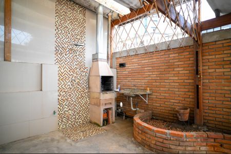 Casa à venda com 105m², 2 quartos e 1 vagaÁrea gourmet