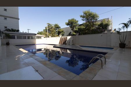 Apartamento à venda com 64m², 3 quartos e 1 vagaÁrea comum - Piscina