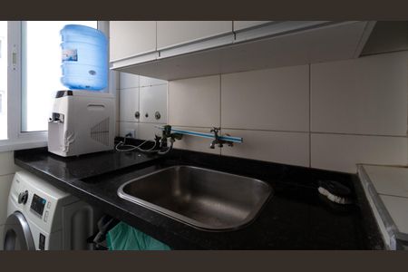 Apartamento à venda com 64m², 3 quartos e 1 vagaÁrea de Serviço