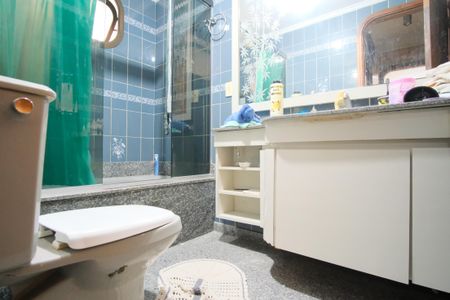 Apartamento para alugar com 110m², 4 quartos e 2 vagasBanheiro da Suíte