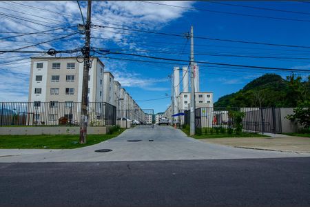 Apartamento para alugar com 58m², 2 quartos e 1 vaga Apartamento para alugar com 58m², 2 quartos e 1 vagaFachada