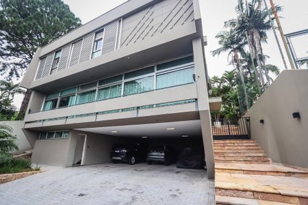 Casa à venda com 750m², 5 quartos e 8 vagasGaragem