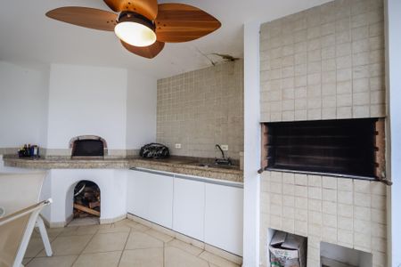 Casa à venda com 750m², 5 quartos e 8 vagasÁrea comum - Churrasqueira