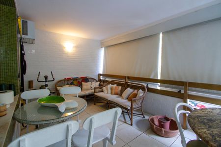 Apartamento à venda com 176m², 3 quartos e 2 vagasVaranda