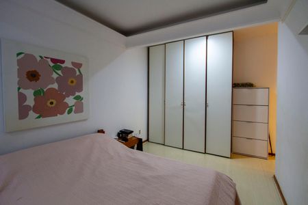 Apartamento à venda com 176m², 3 quartos e 2 vagasQuarto 1