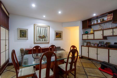 Apartamento à venda com 176m², 3 quartos e 2 vagasSala