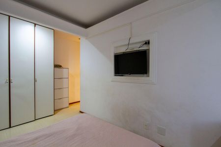 Apartamento à venda com 176m², 3 quartos e 2 vagasQuarto 1