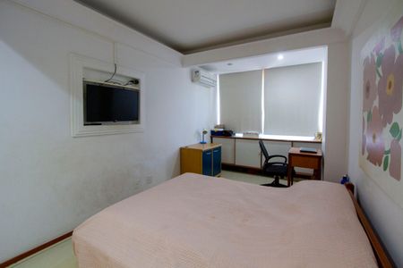 Apartamento à venda com 176m², 3 quartos e 2 vagasQuarto 1
