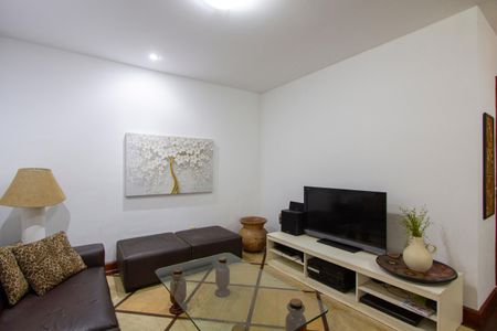 Apartamento à venda com 176m², 3 quartos e 2 vagasSala