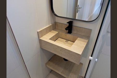 Apartamento para alugar com 47m², 2 quartos e 1 vaga Apartamento para alugar com 47m², 2 quartos e 1 vagaBanheiro