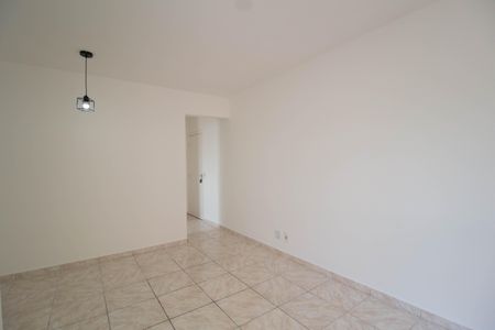 Apartamento para alugar com 55m², 2 quartos e 1 vagaSala