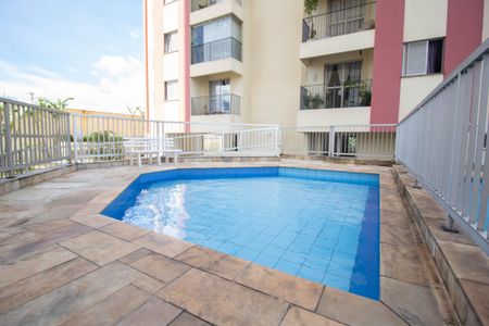 Apartamento para alugar com 55m², 2 quartos e 1 vagaÁrea comum - Piscina