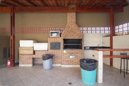 Apartamento para alugar com 55m², 2 quartos e 1 vagaÁrea comum - Churrasqueira