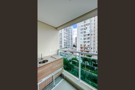 Apartamento para alugar com 41m², 1 quarto e 1 vaga Apartamento para alugar com 41m², 1 quarto e 1 vagaVaranda