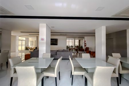 Apartamento para alugar com 41m², 1 quarto e 1 vaga Apartamento para alugar com 41m², 1 quarto e 1 vagaÁrea comum - Salão de festas