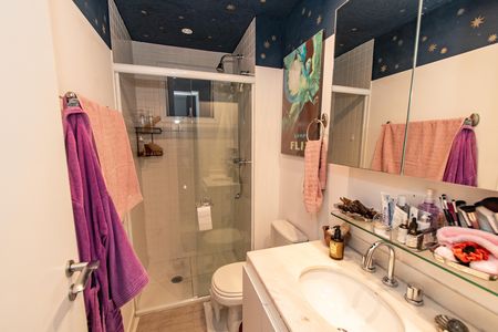Apartamento para alugar com 74m², 2 quartos e 1 vaga Apartamento para alugar com 74m², 2 quartos e 1 vagaBanheiro da suíte