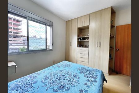 Apartamento à venda com 156m², 4 quartos e 3 vagas Apartamento à venda com 156m², 4 quartos e 3 vagasQuarto 2 Suíte