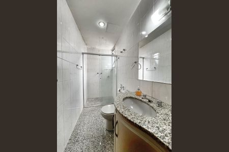 Apartamento à venda com 156m², 4 quartos e 3 vagas Apartamento à venda com 156m², 4 quartos e 3 vagasBanheiro