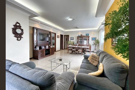 Apartamento à venda com 156m², 4 quartos e 3 vagas Apartamento à venda com 156m², 4 quartos e 3 vagasSala